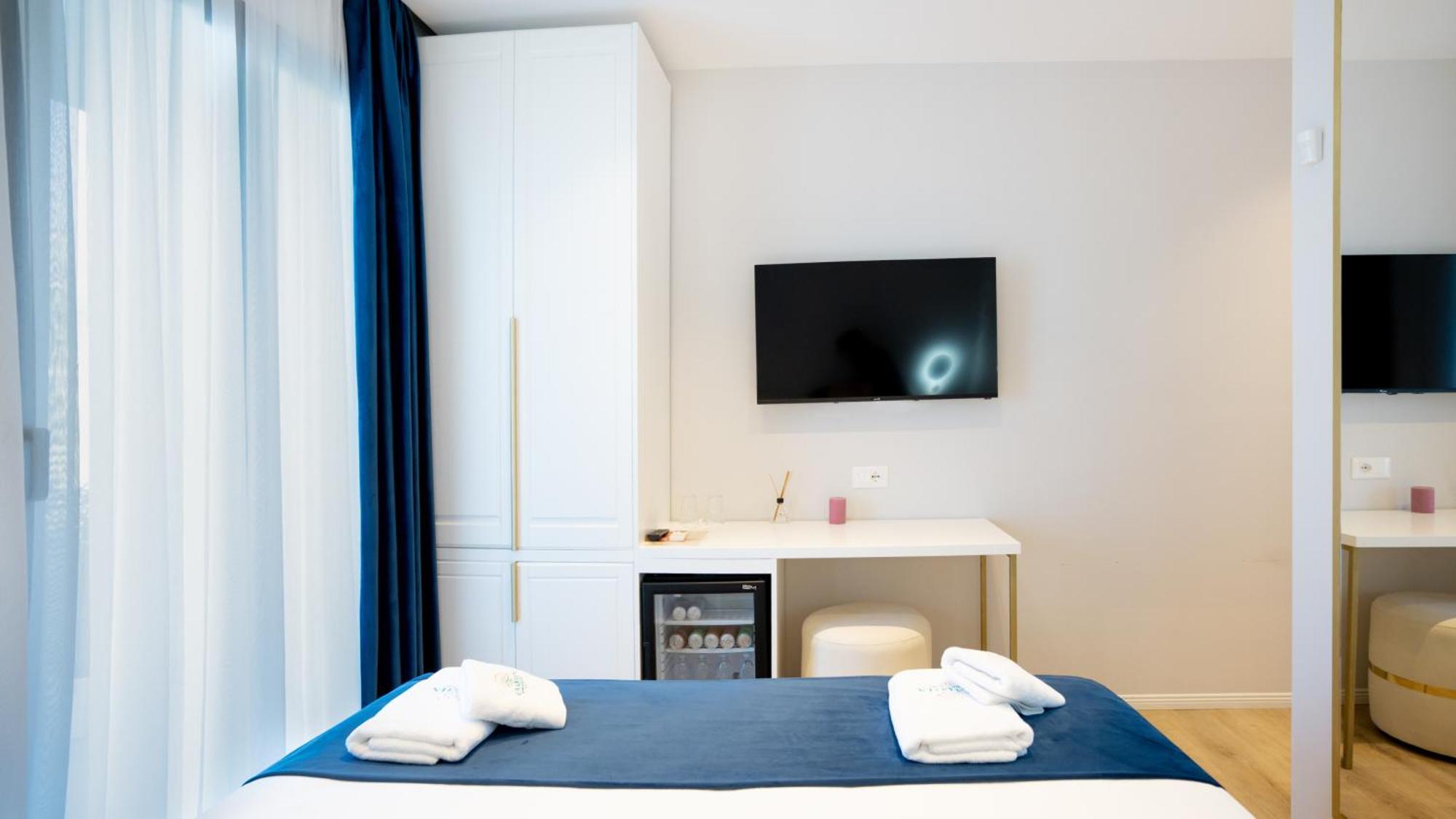 Radhimë Sea Queen Luxury Hotel מראה חיצוני תמונה