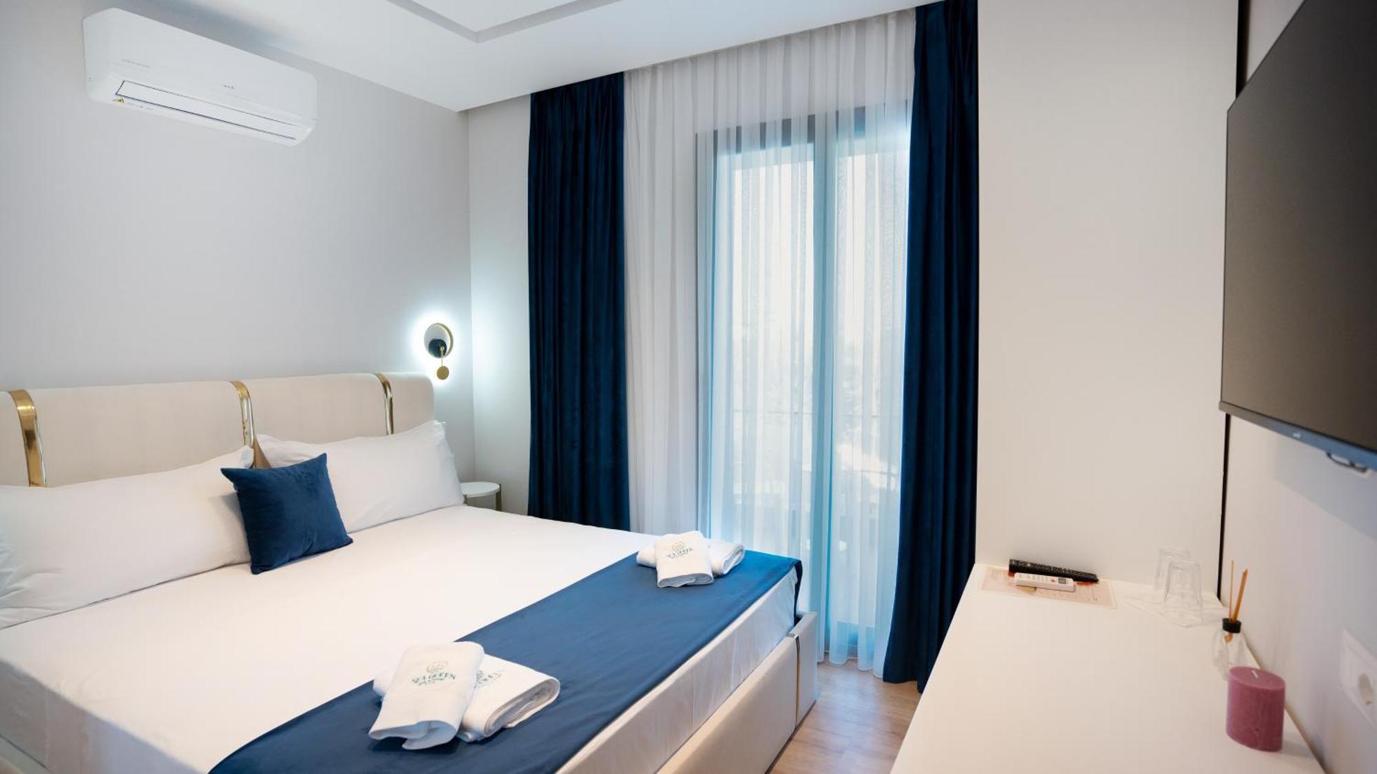 Radhimë Sea Queen Luxury Hotel מראה חיצוני תמונה