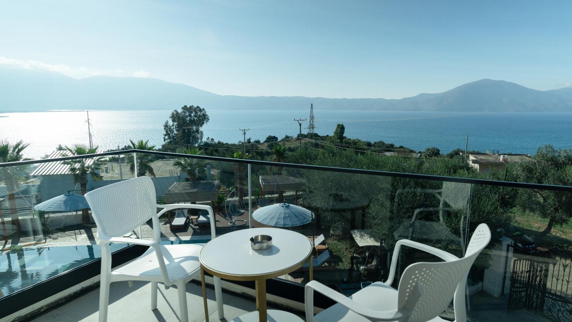 Radhimë Sea Queen Luxury Hotel מראה חיצוני תמונה