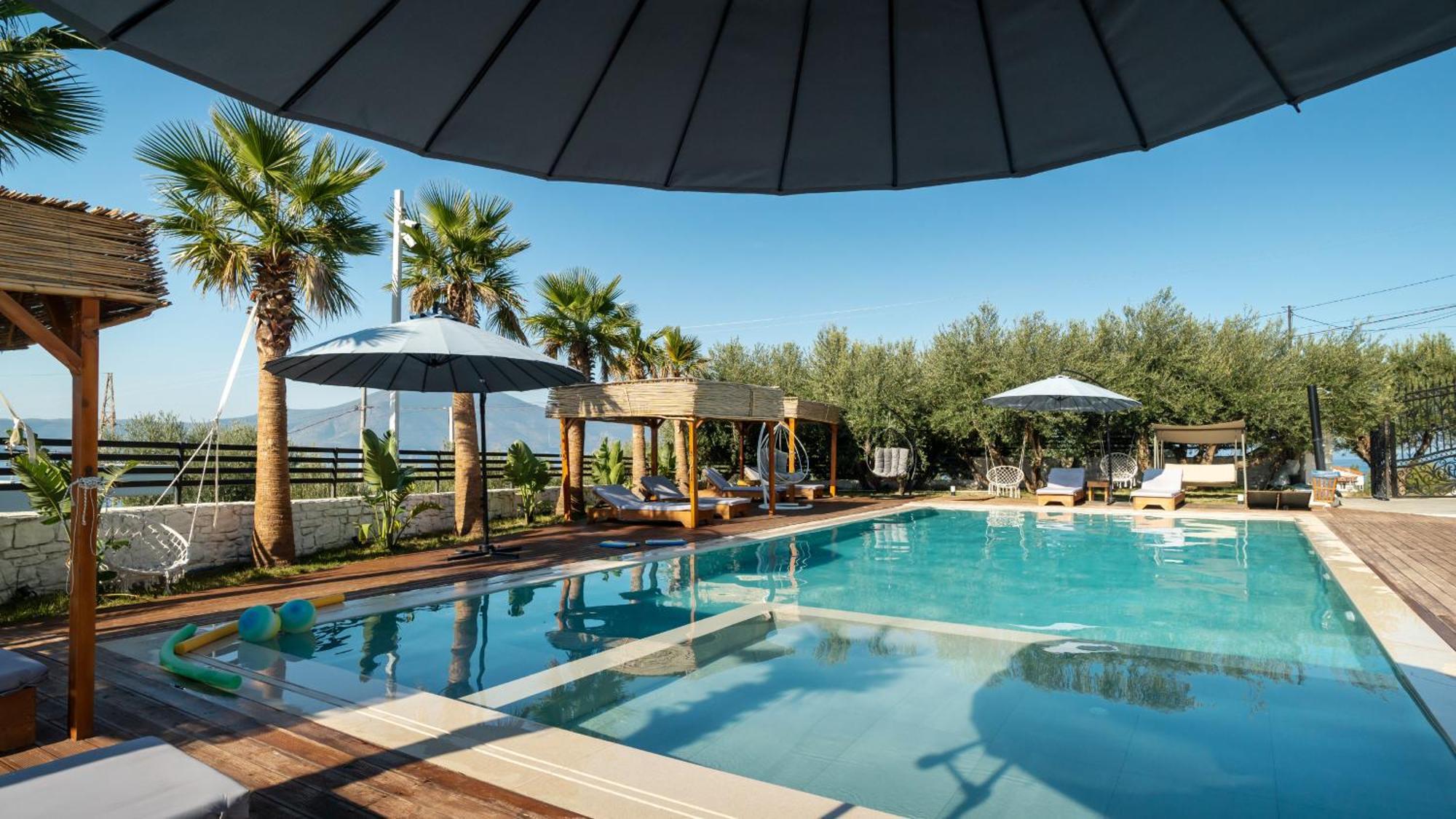 Radhimë Sea Queen Luxury Hotel מראה חיצוני תמונה